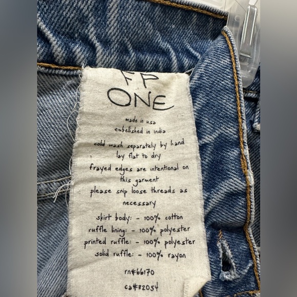 Free People Long Modest Denim Jean Ruffle Embroidered Skirt 34/31 NWOT tic toc - Picture 5 of 11